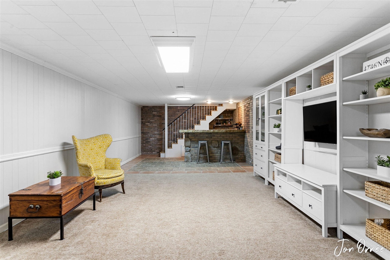 697 Morningside Drive, Holland, MI, 49423-9118