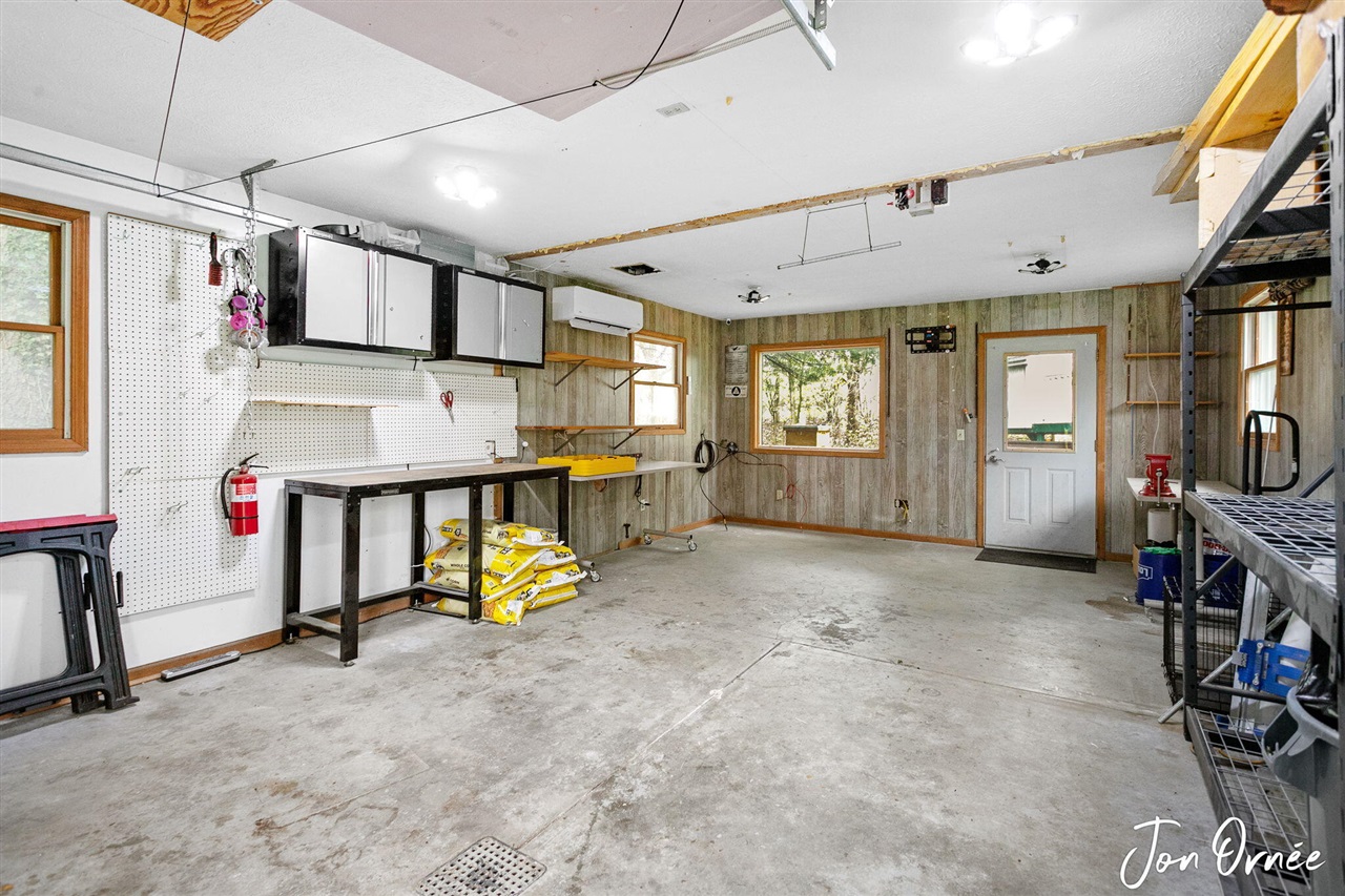 697 Morningside Drive, Holland, MI, 49423-9118