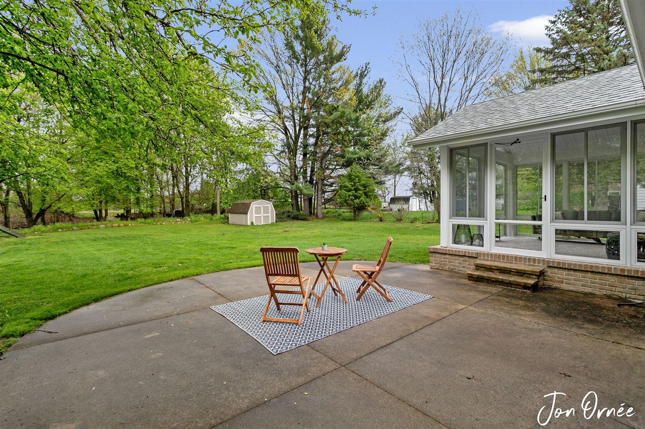 697 Morningside Drive, Holland, MI, 49423-9118