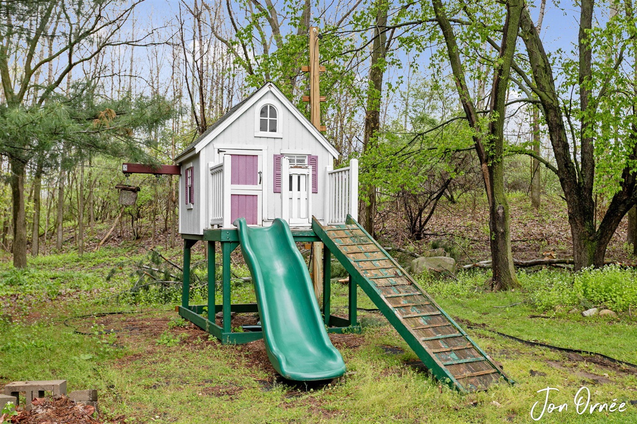 697 Morningside Drive, Holland, MI, 49423-9118