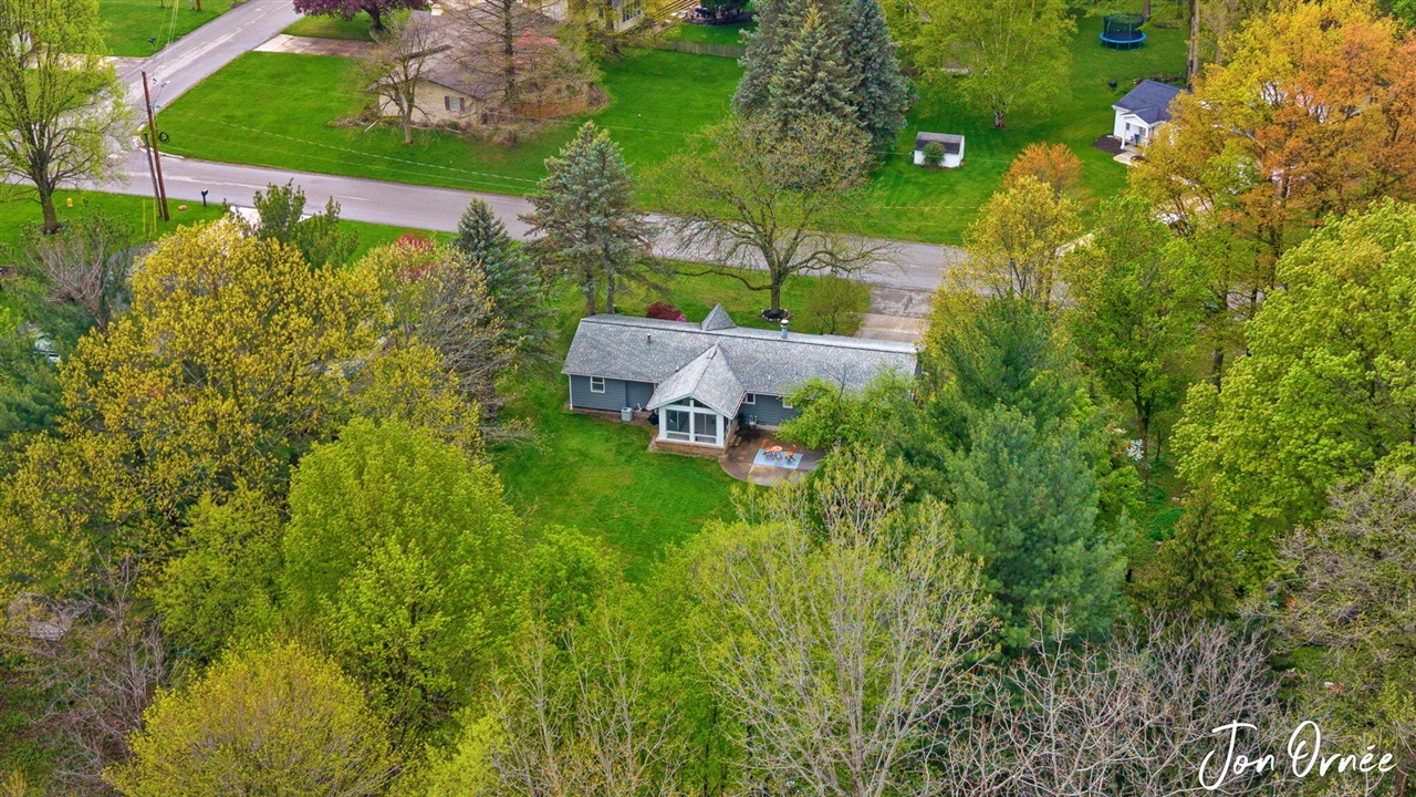697 Morningside Drive, Holland, MI, 49423-9118