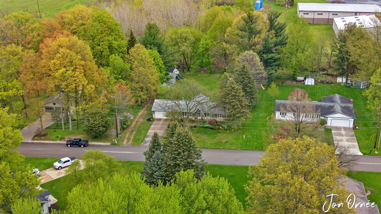 697 Morningside Drive, Holland, MI, 49423-9118