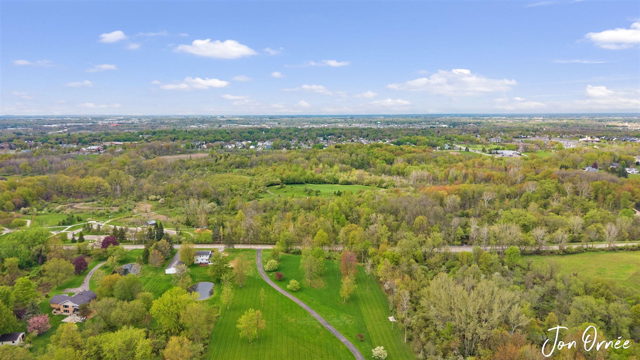 697 Morningside Drive, Holland, MI, 49423-9118