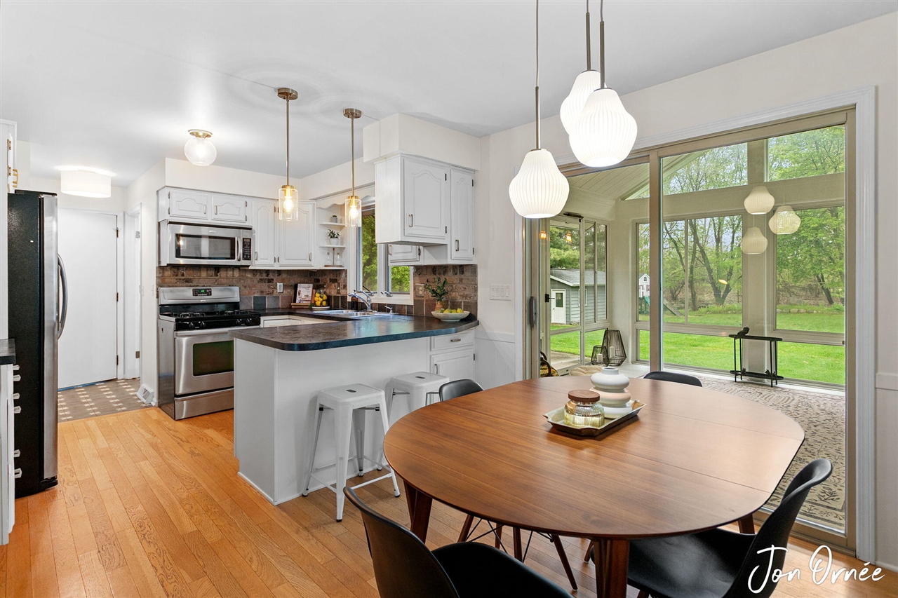 697 Morningside Drive, Holland, MI, 49423-9118