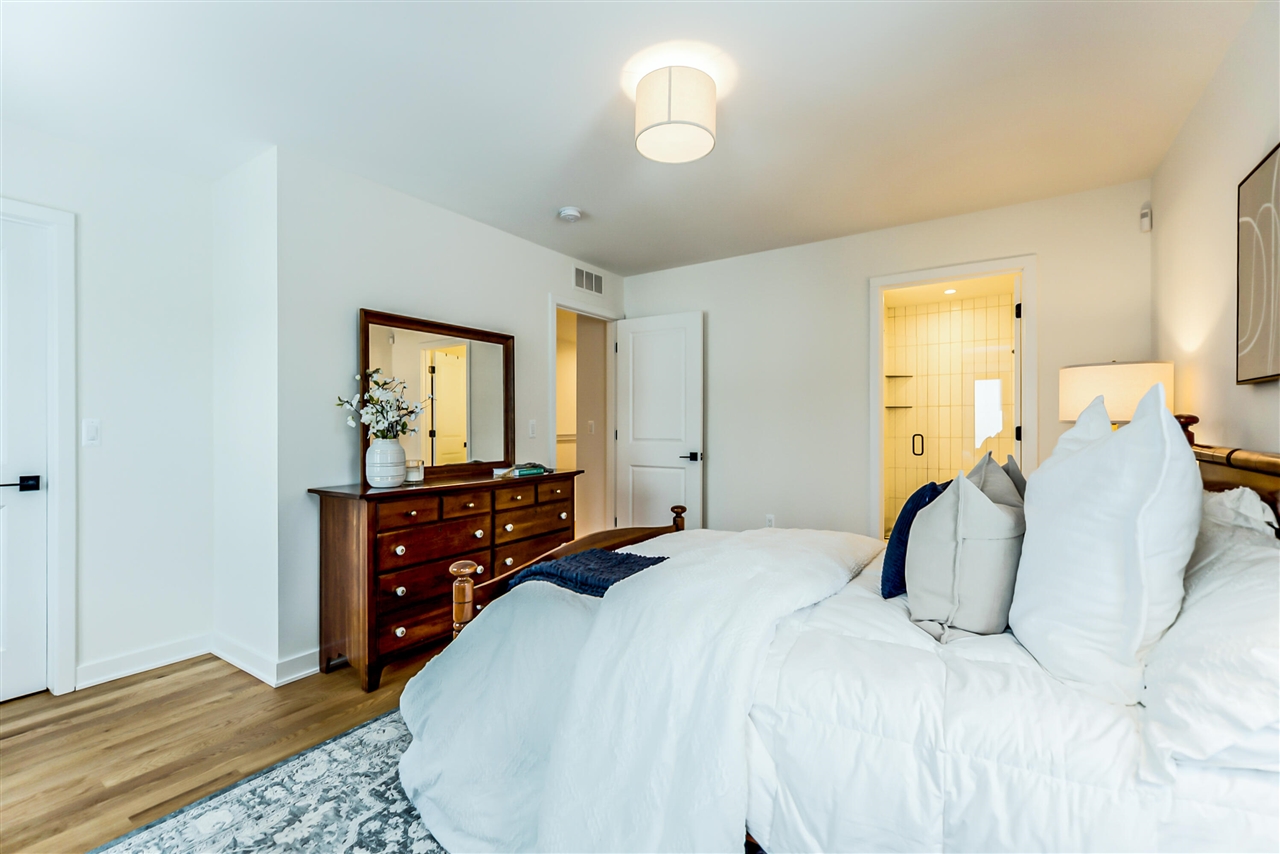 2292 Greenway Trail, Ann Arbor, MI, 48104
