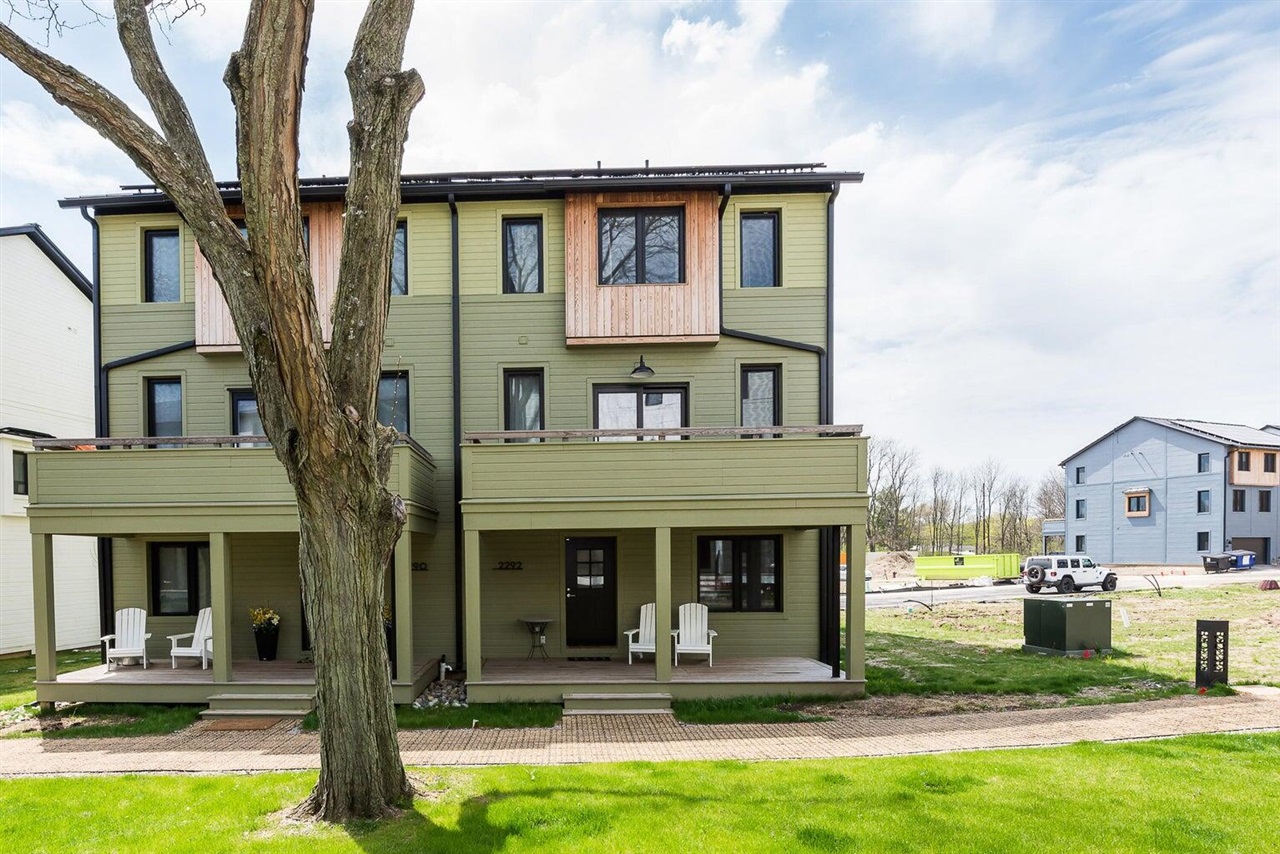 2292 Greenway Trail, Ann Arbor, MI, 48104