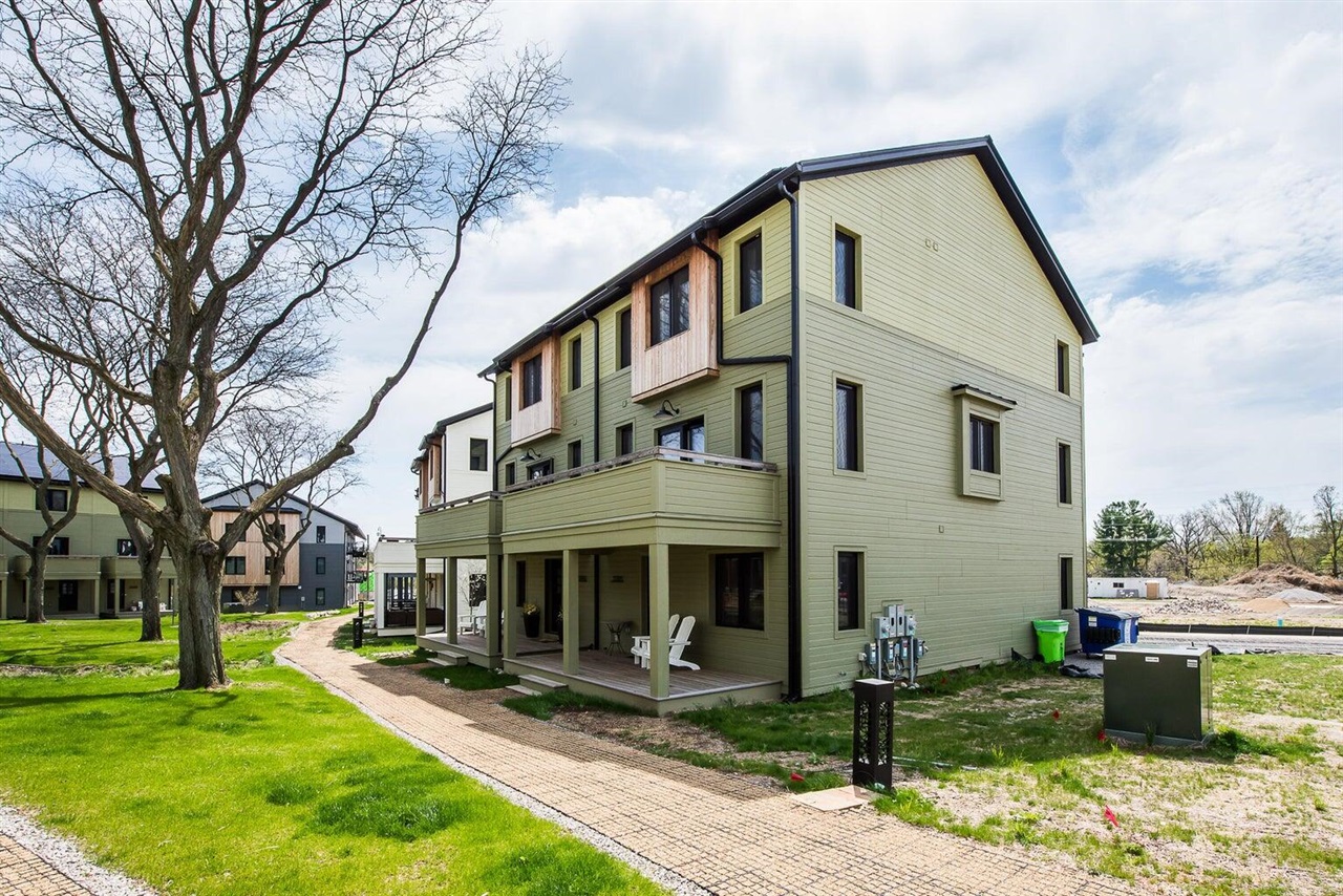 2292 Greenway Trail, Ann Arbor, MI, 48104