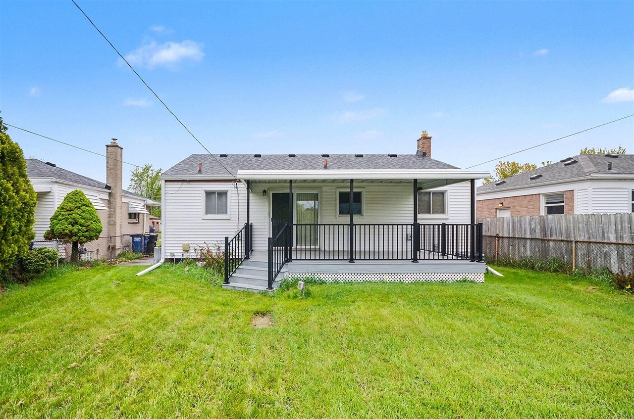32517 Avondale Street, Westland, MI, 48186-8904