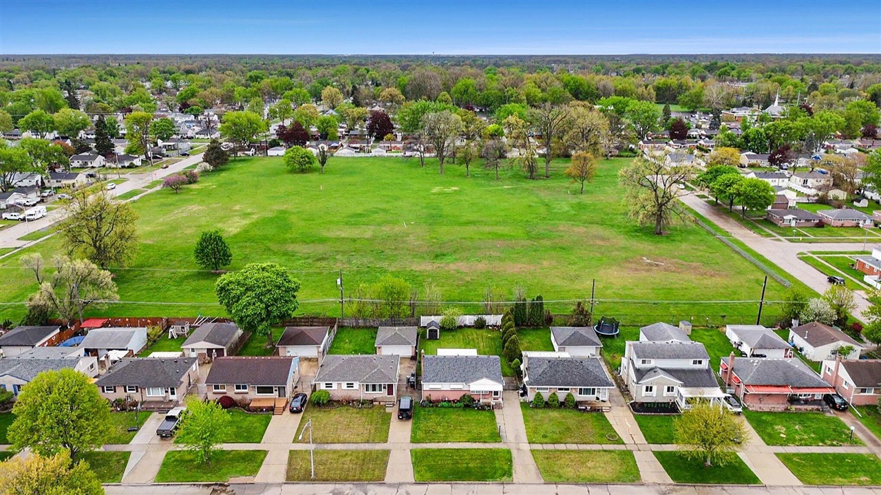 32517 Avondale Street, Westland, MI, 48186-8904