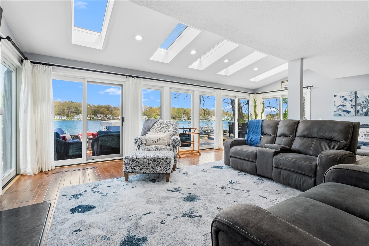 279 S Gull Lake Drive, Richland, MI, 49083