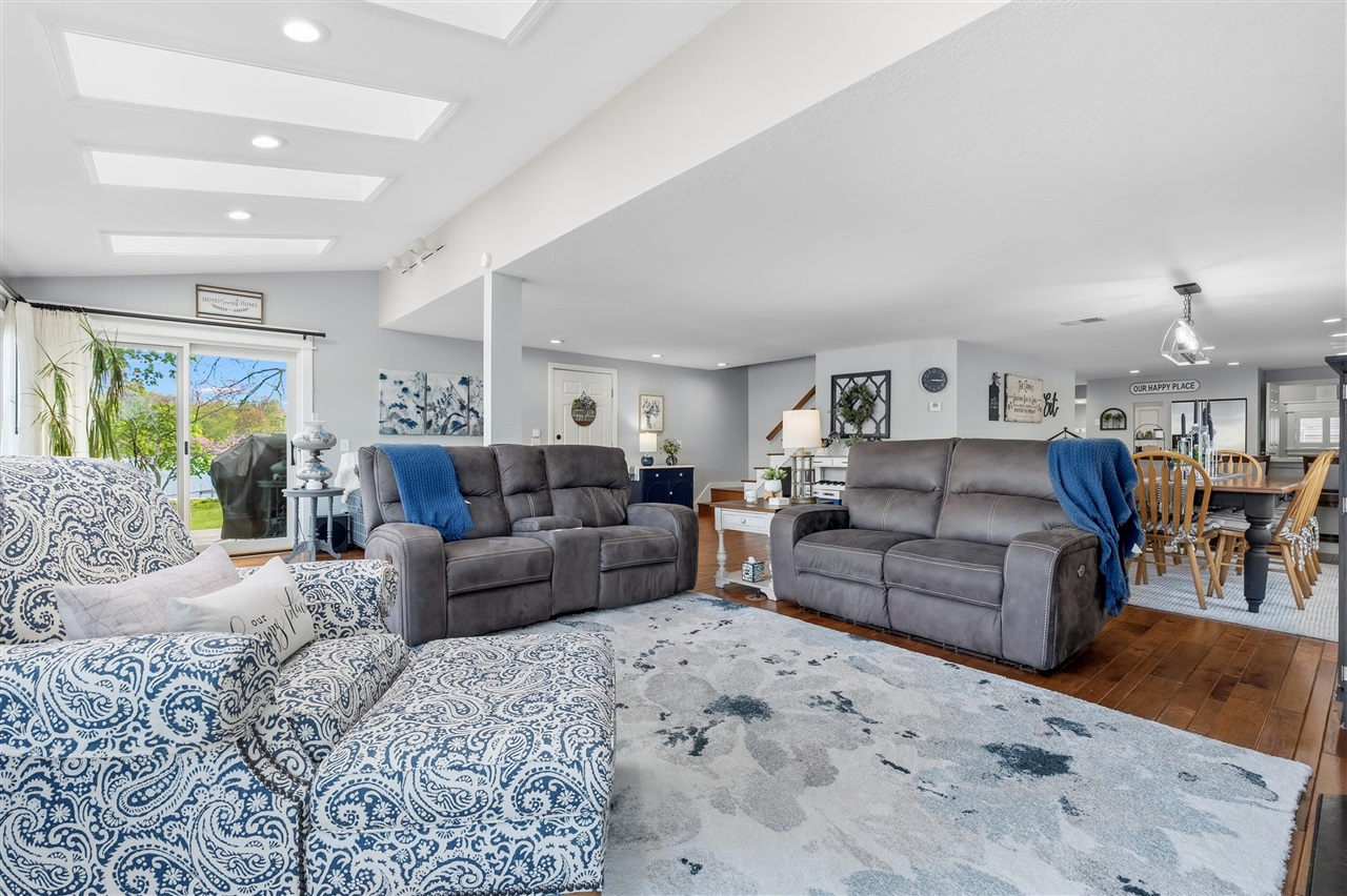 279 S Gull Lake Drive, Richland, MI, 49083