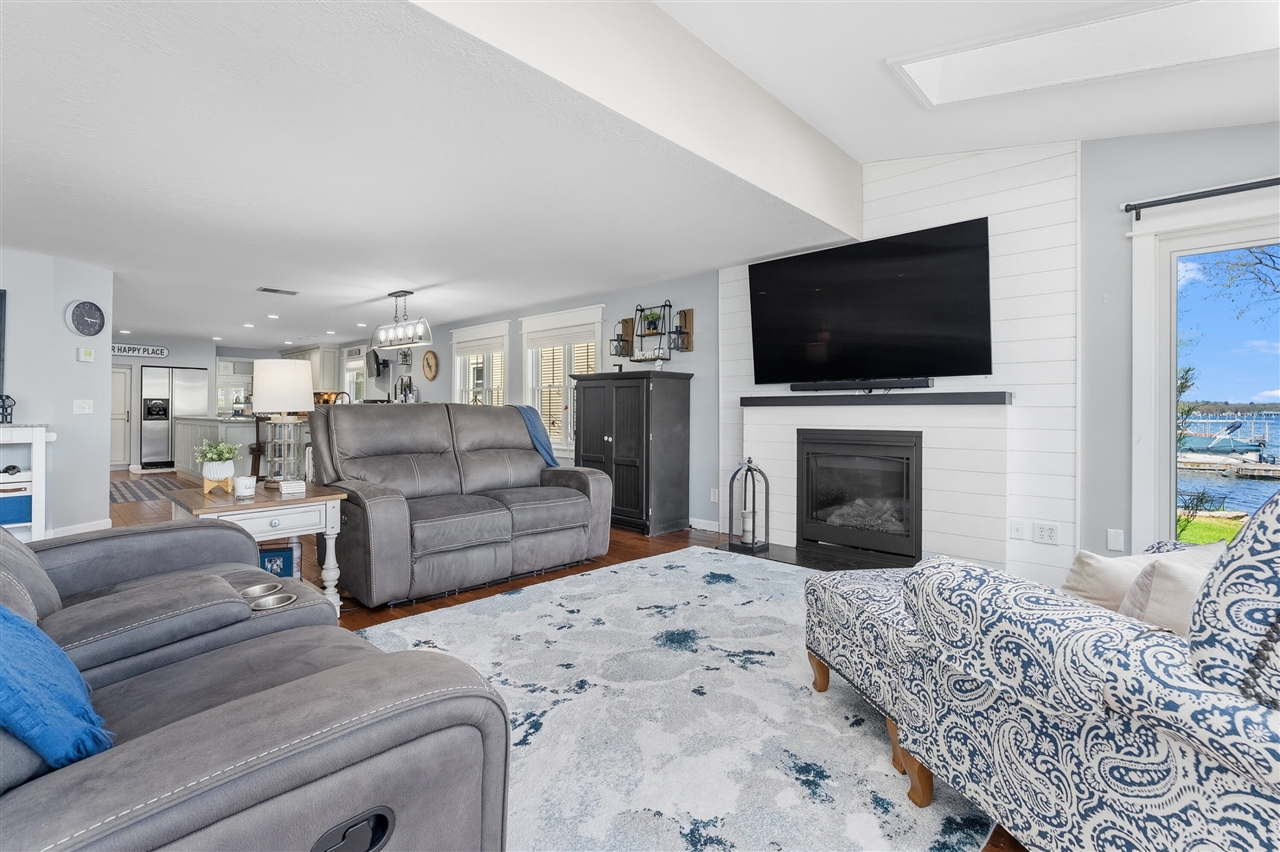 279 S Gull Lake Drive, Richland, MI, 49083