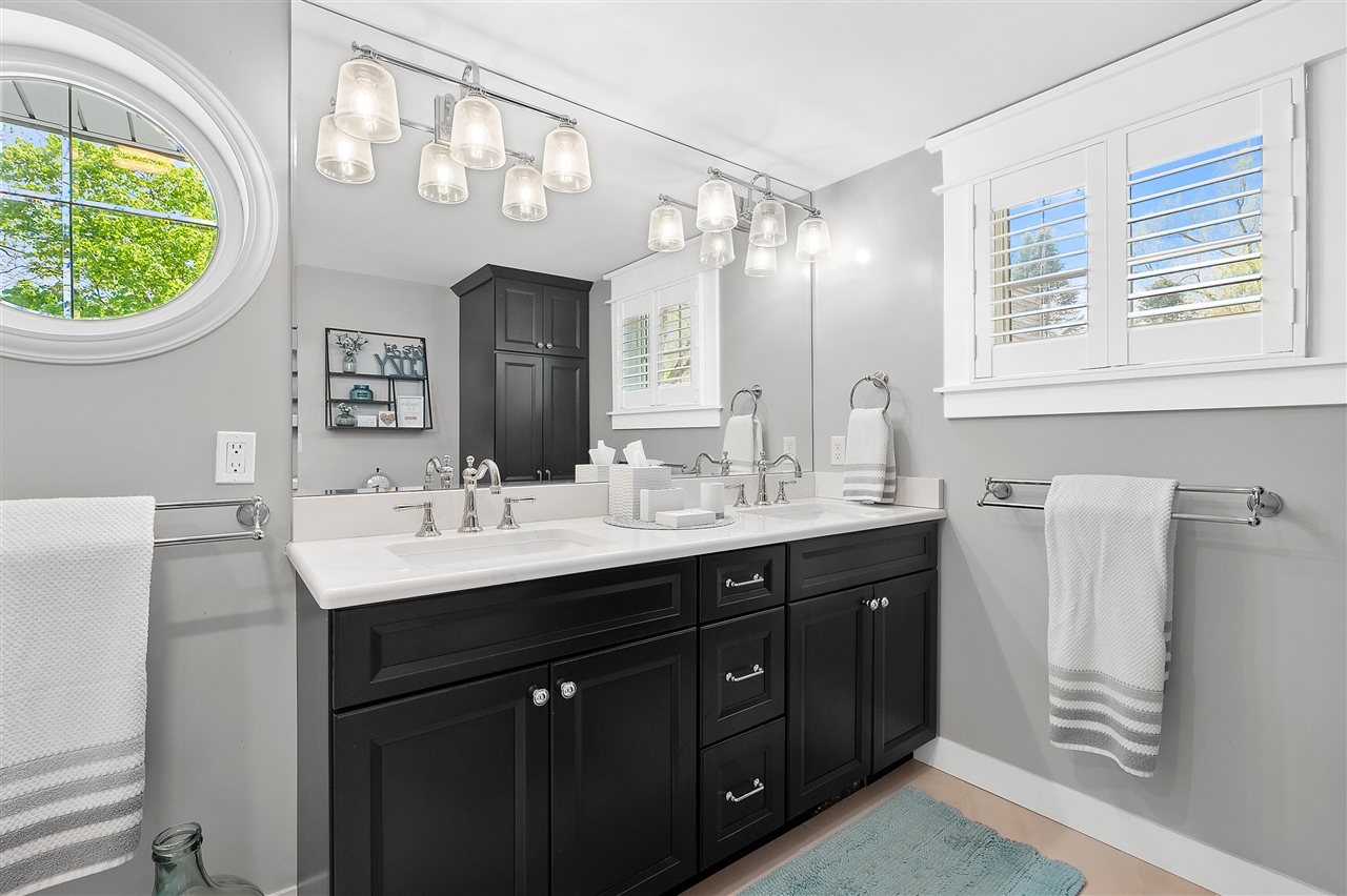 279 S Gull Lake Drive, Richland, MI, 49083