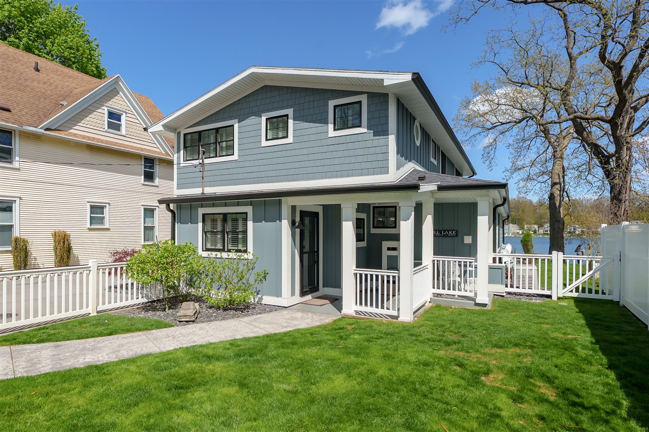 279 S Gull Lake Drive, Richland, MI, 49083