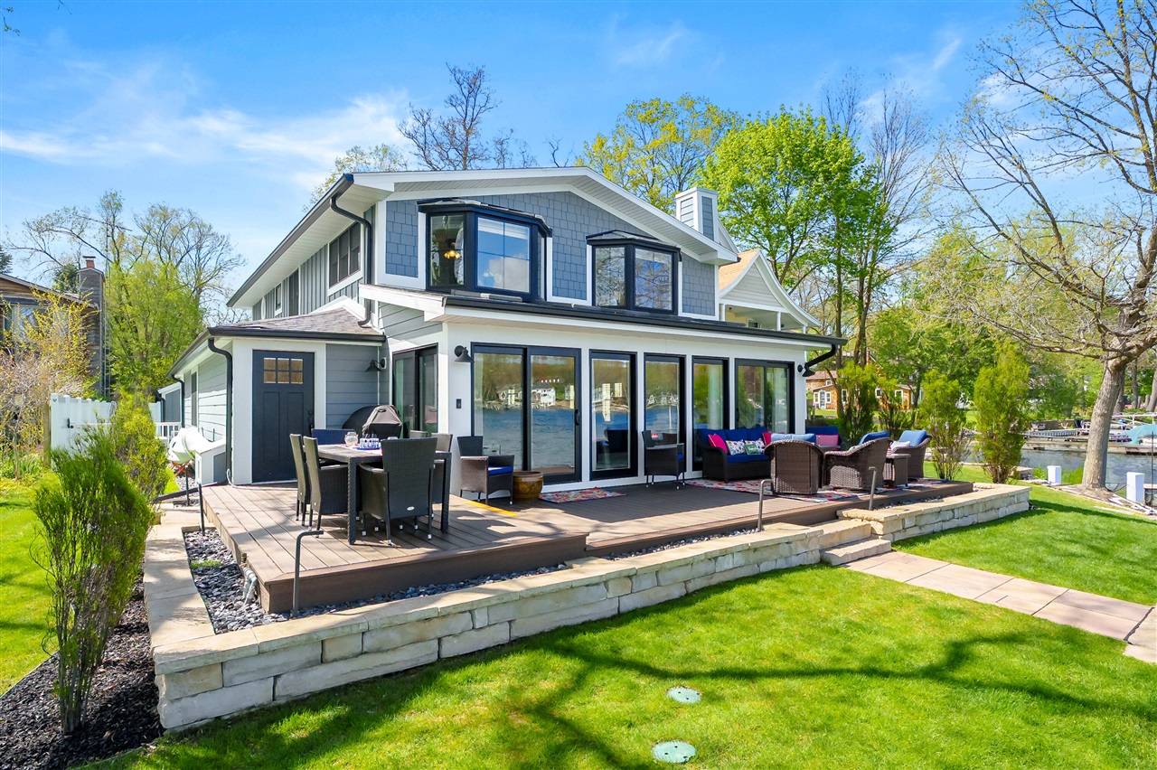 279 S Gull Lake Drive, Richland, MI, 49083