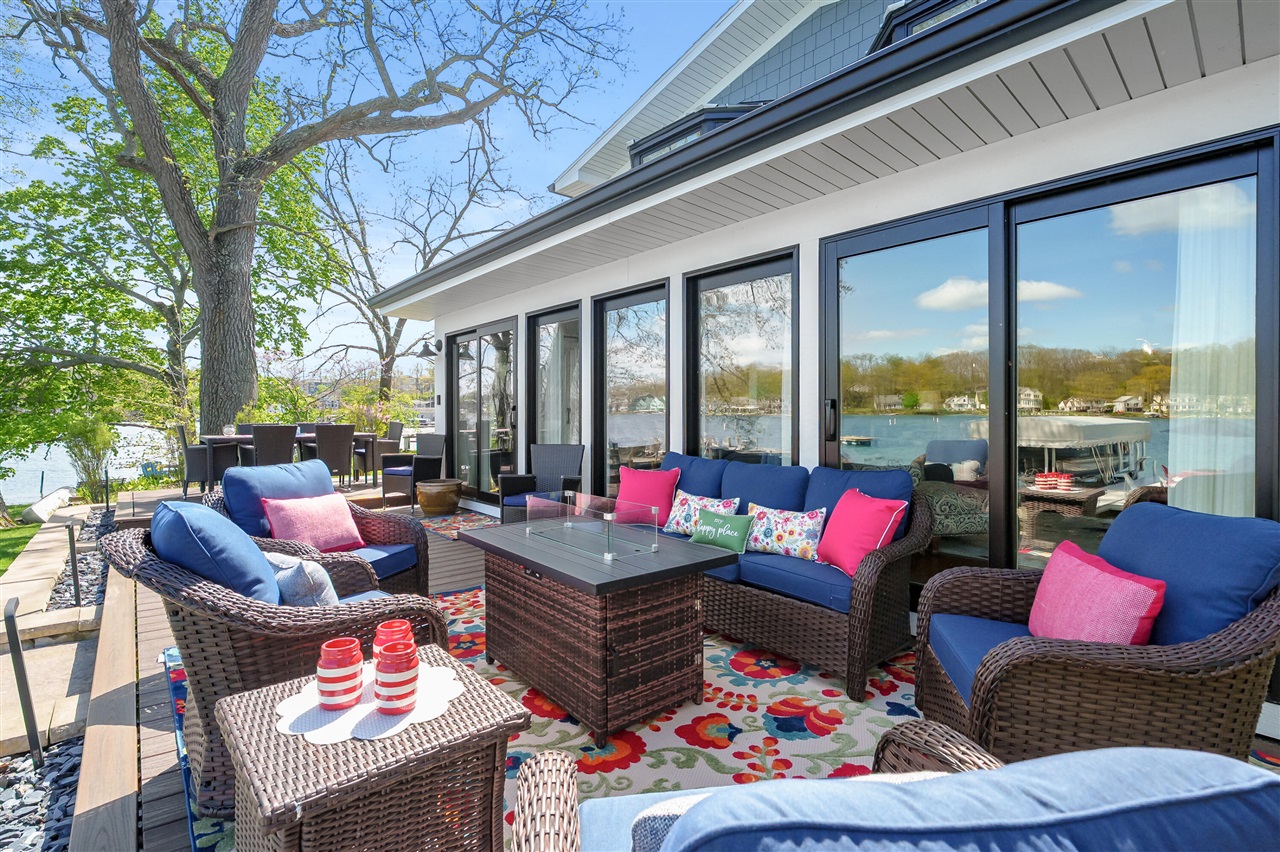 279 S Gull Lake Drive, Richland, MI, 49083