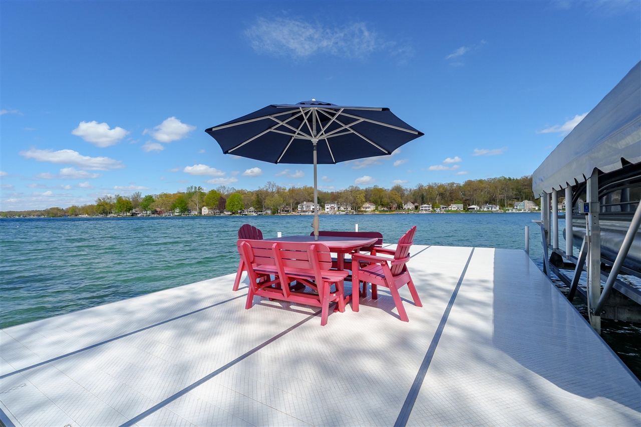 279 S Gull Lake Drive, Richland, MI, 49083