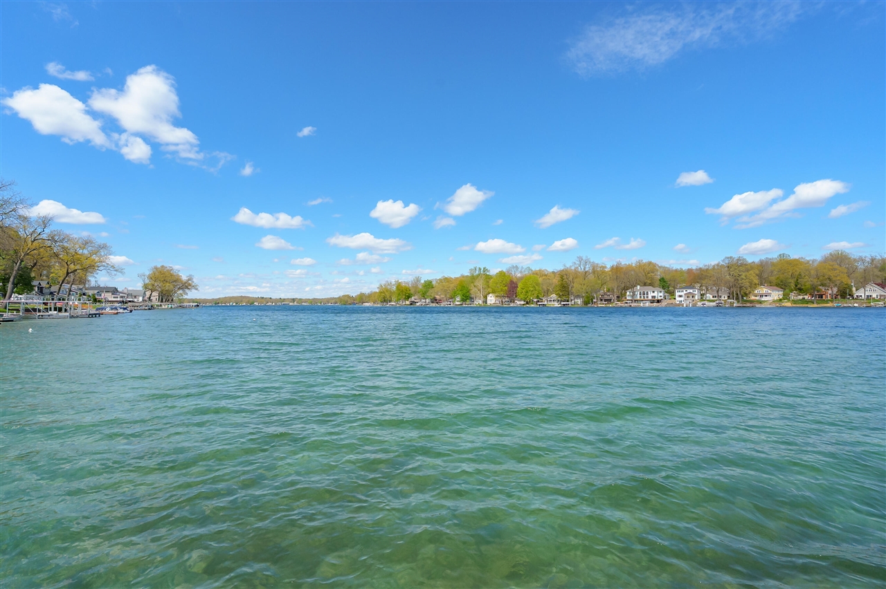 279 S Gull Lake Drive, Richland, MI, 49083