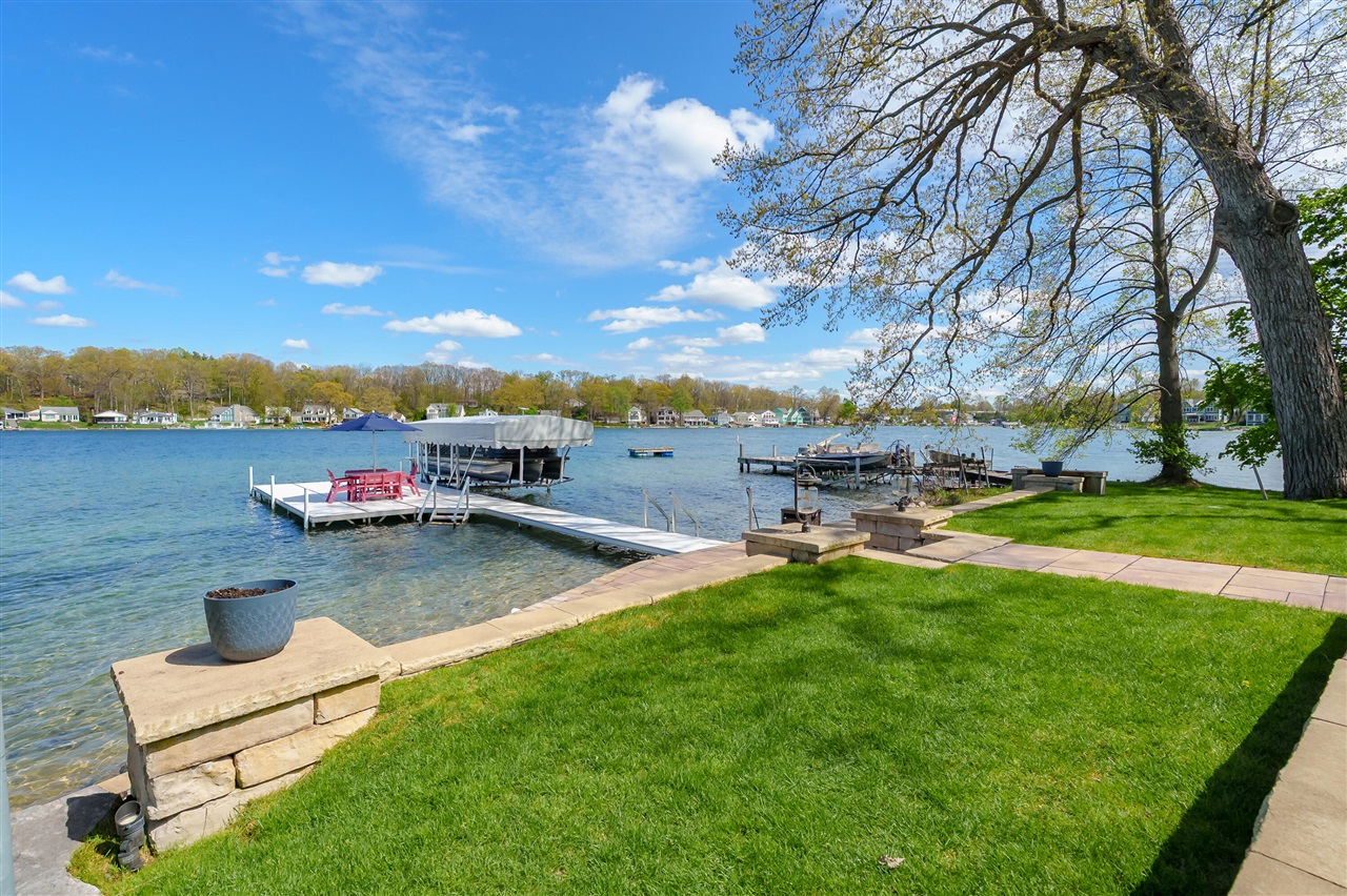 279 S Gull Lake Drive, Richland, MI, 49083
