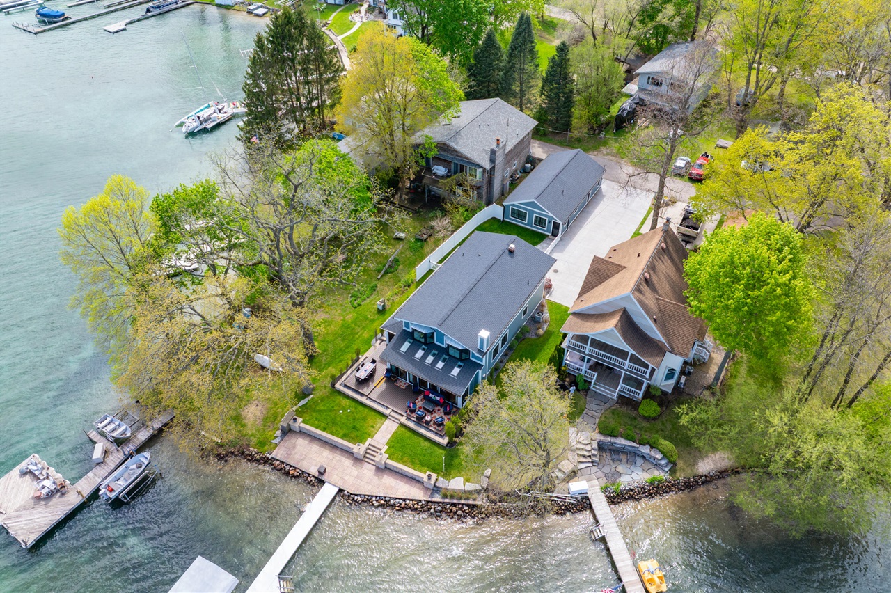 279 S Gull Lake Drive, Richland, MI, 49083
