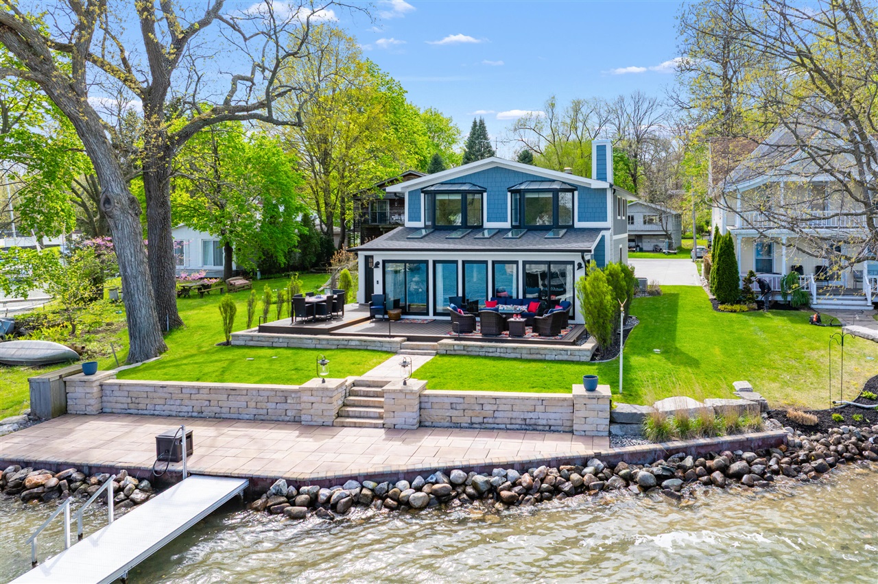 279 S Gull Lake Drive, Richland, MI, 49083