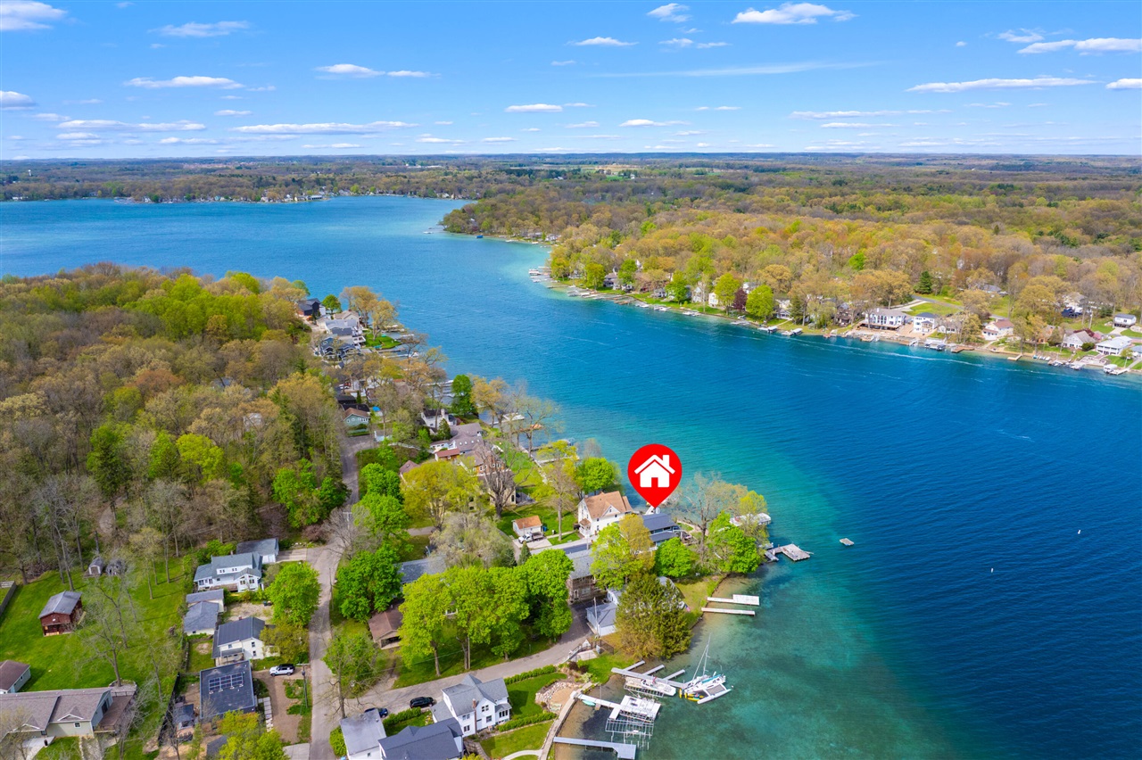 279 S Gull Lake Drive, Richland, MI, 49083