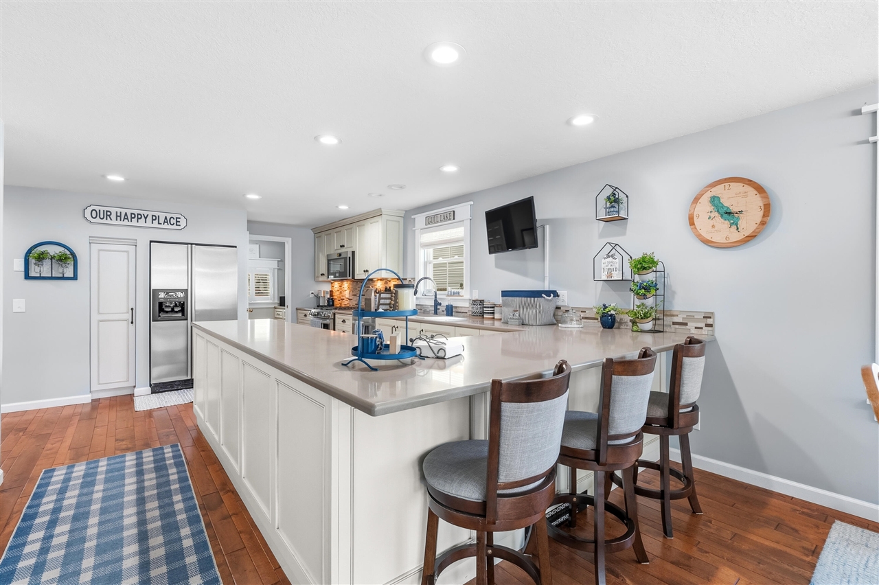 279 S Gull Lake Drive, Richland, MI, 49083