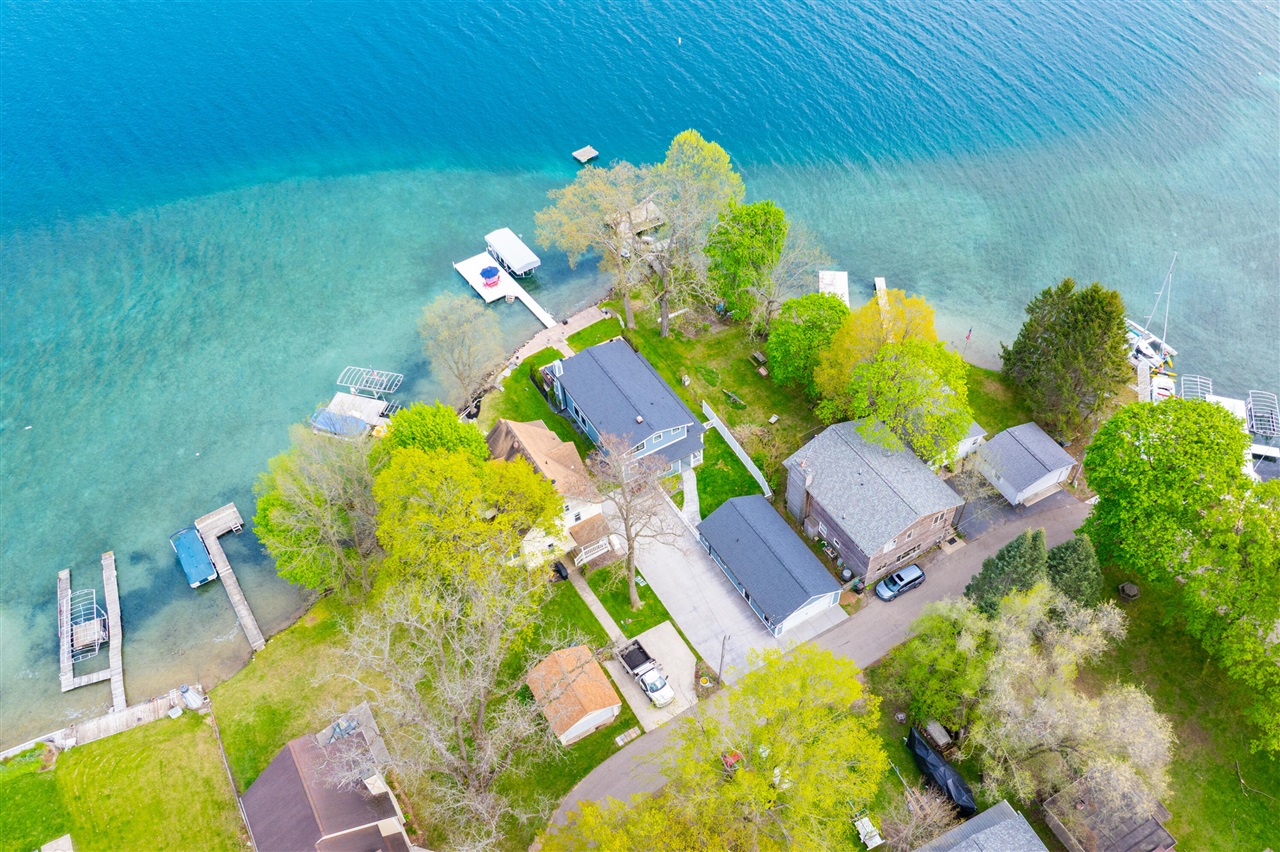279 S Gull Lake Drive, Richland, MI, 49083
