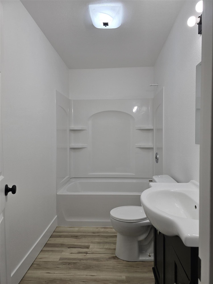 130 N 10th Street, Edmore, MI, 48829-8372