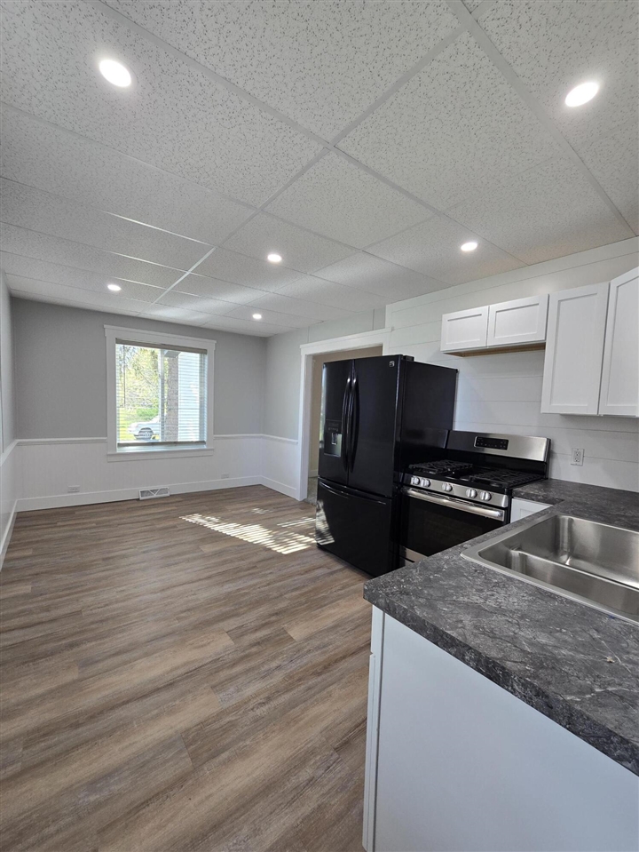 130 N 10th Street, Edmore, MI, 48829-8372
