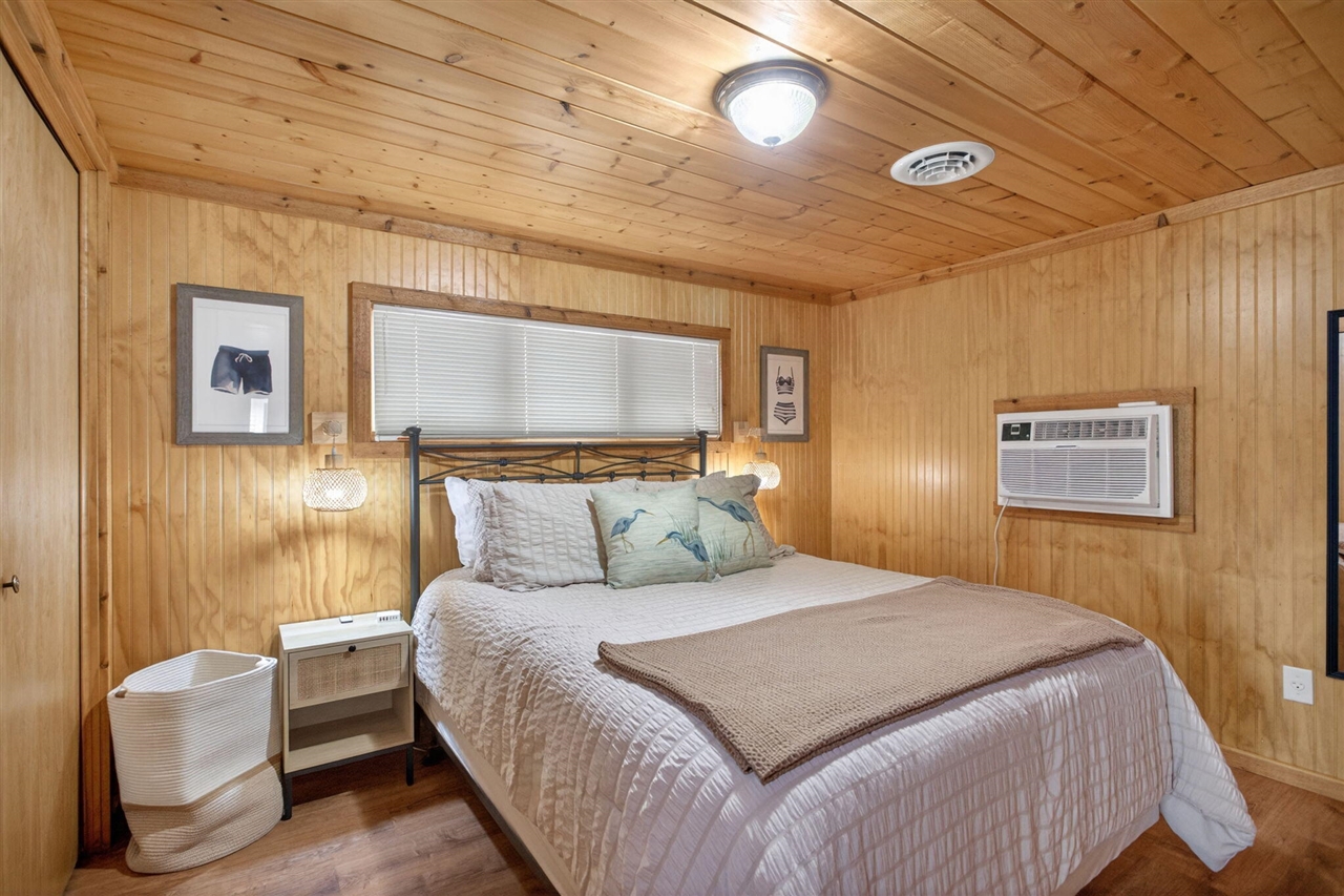 246 Ackerson Lake Drive, Jackson, MI, 49201-8755