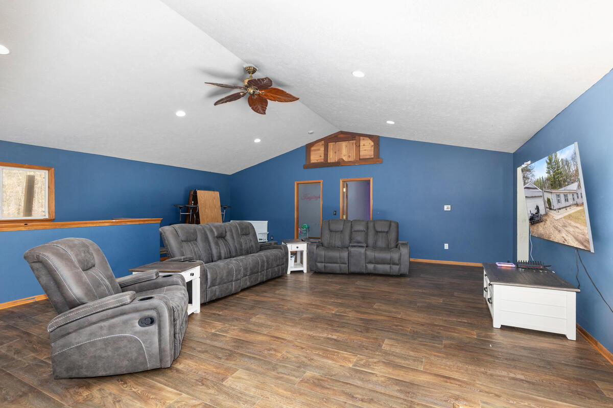 5th image of 8233 Beech Ave, Howard City, MI 49329 | MLS# 70528914
