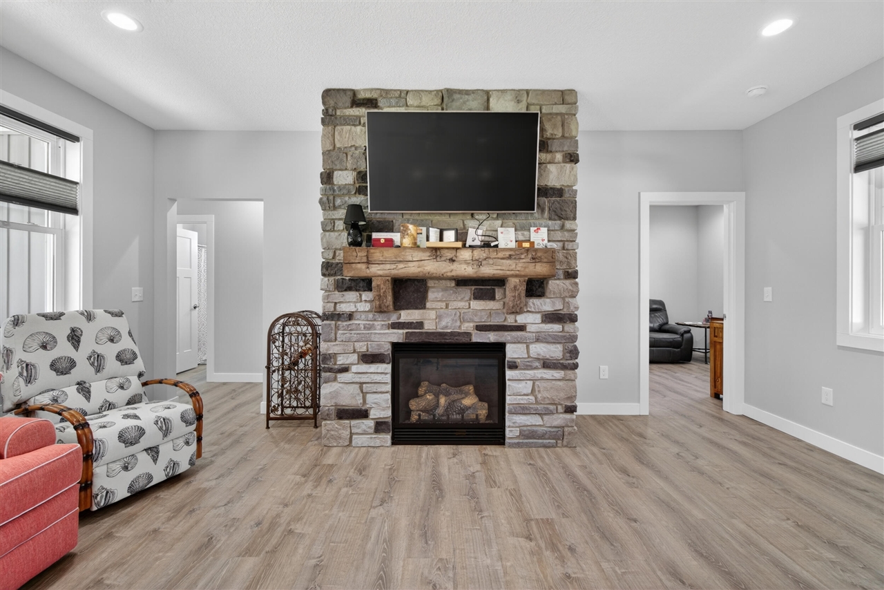 6313 Sweet Clover Hills Drive, Jonesville, MI, 49250-9123