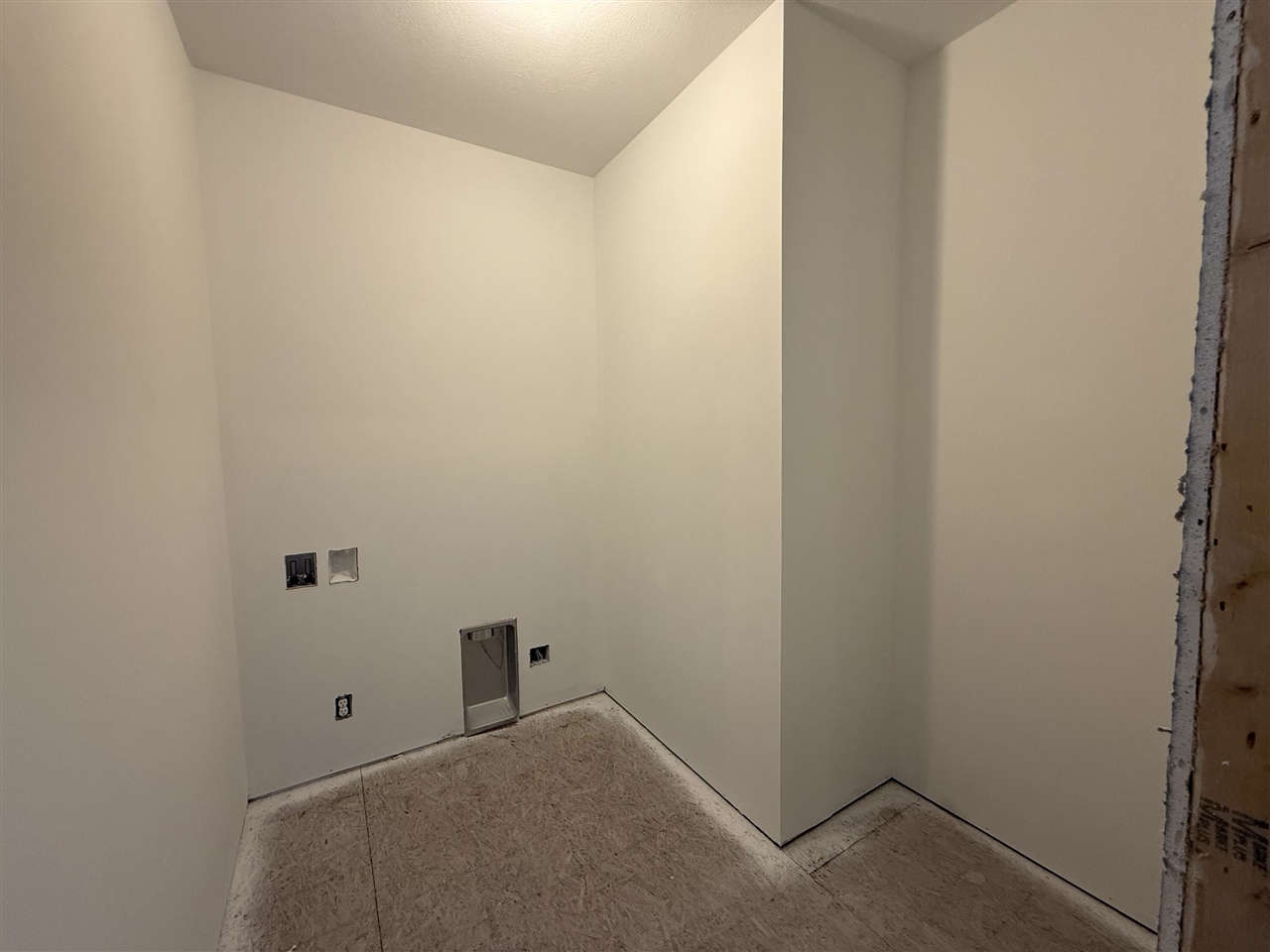 Listing Photo 4 - Condo for sale in building located at 1627 Eagle Vw Trl, Zeeland, MI 49464 - Unit #Lot 4