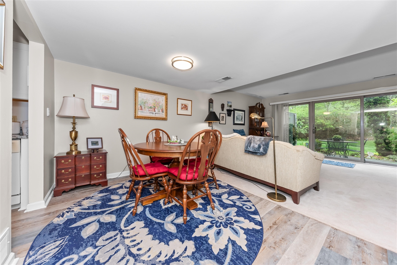 618 Watersedge Drive, Ann Arbor, MI, 48105-2515