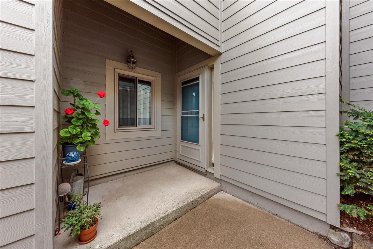 618 Watersedge Drive, Ann Arbor, MI, 48105-2515