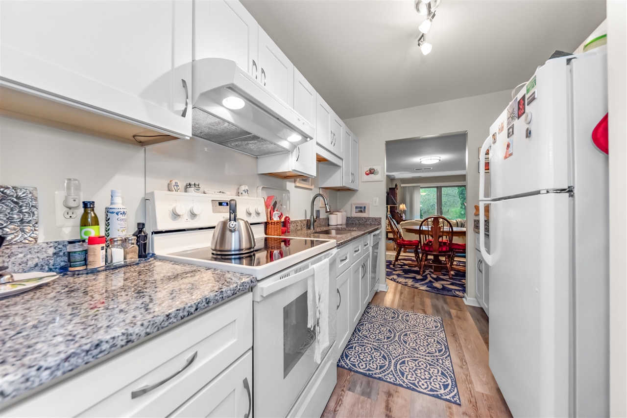 618 Watersedge Drive, Ann Arbor, MI, 48105-2515