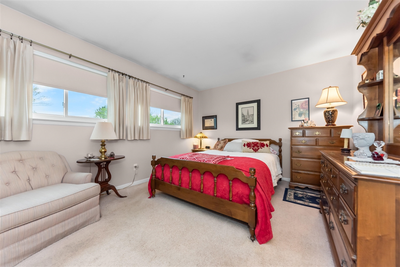 618 Watersedge Drive, Ann Arbor, MI, 48105-2515