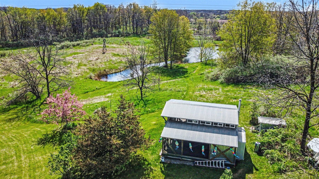 10800 South Road, Waldron, MI, 49288