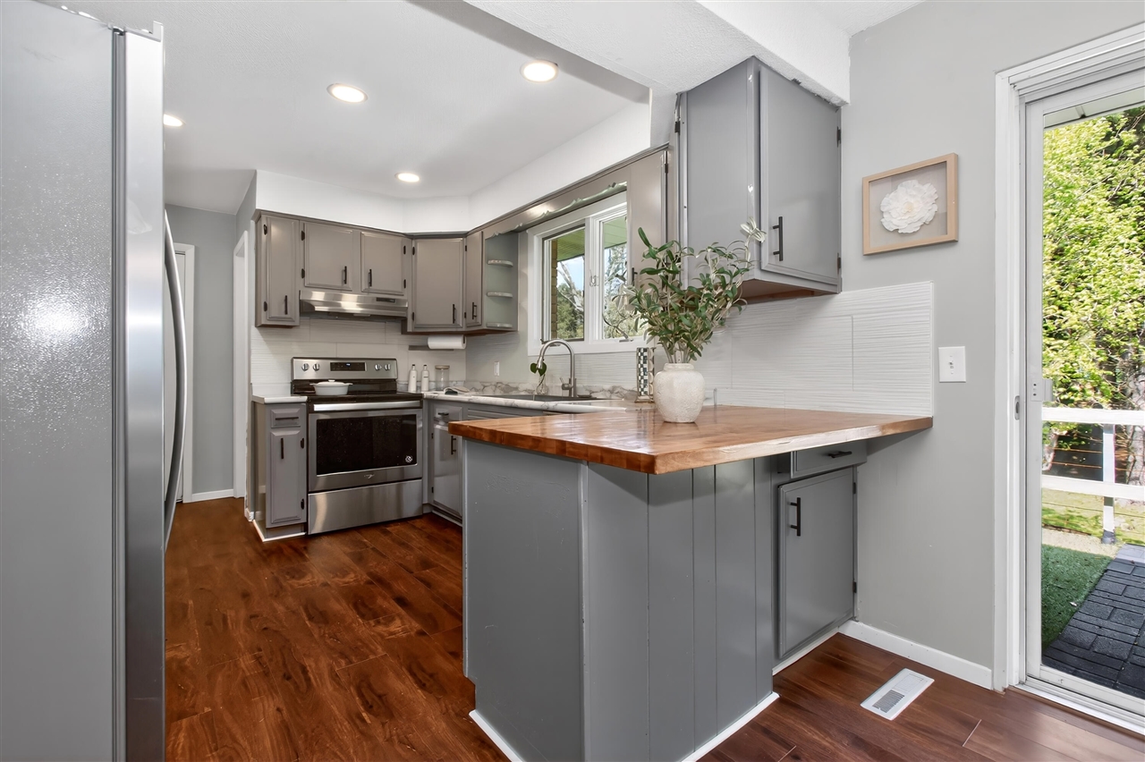 1339 W Marquette Woods Road, Saint Joseph, MI, 49085-9772