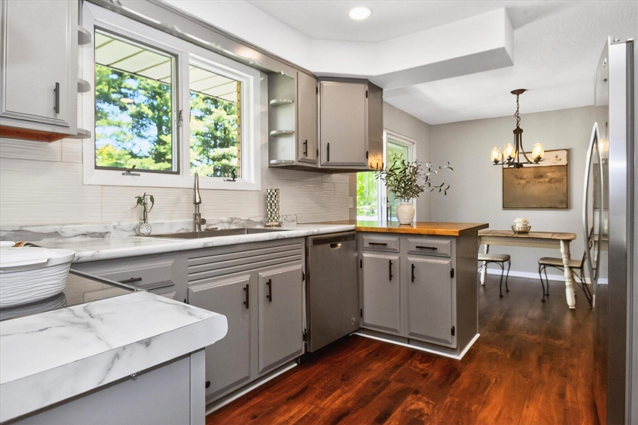 1339 W Marquette Woods Road, Saint Joseph, MI, 49085-9772