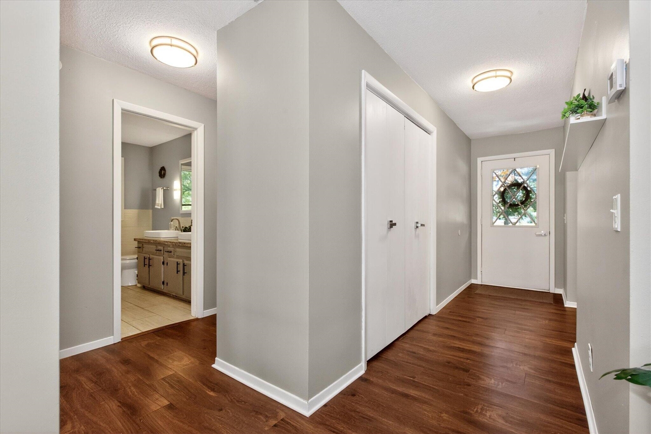 1339 W Marquette Woods Road, Saint Joseph, MI, 49085-9772
