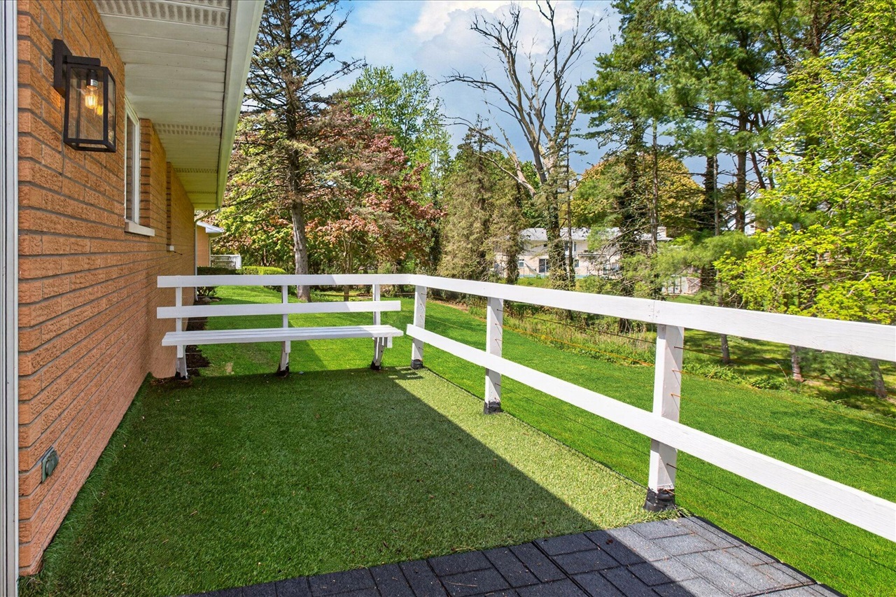 1339 W Marquette Woods Road, Saint Joseph, MI, 49085-9772