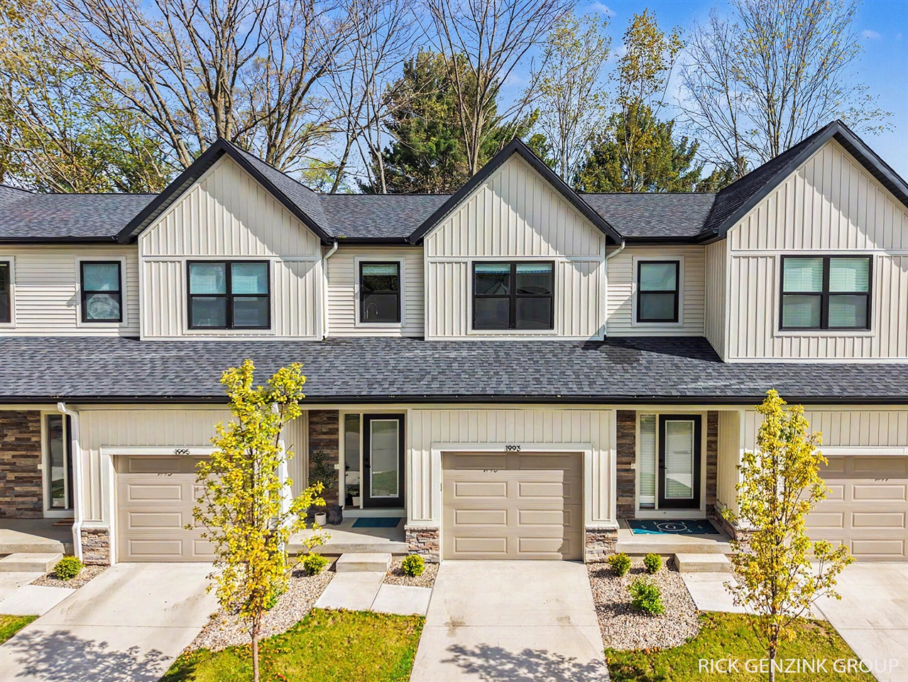 1993 N Shorewood Lane, Holland, MI, 49423