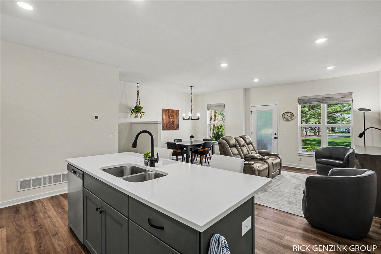 1993 N Shorewood Lane, Holland, MI, 49423