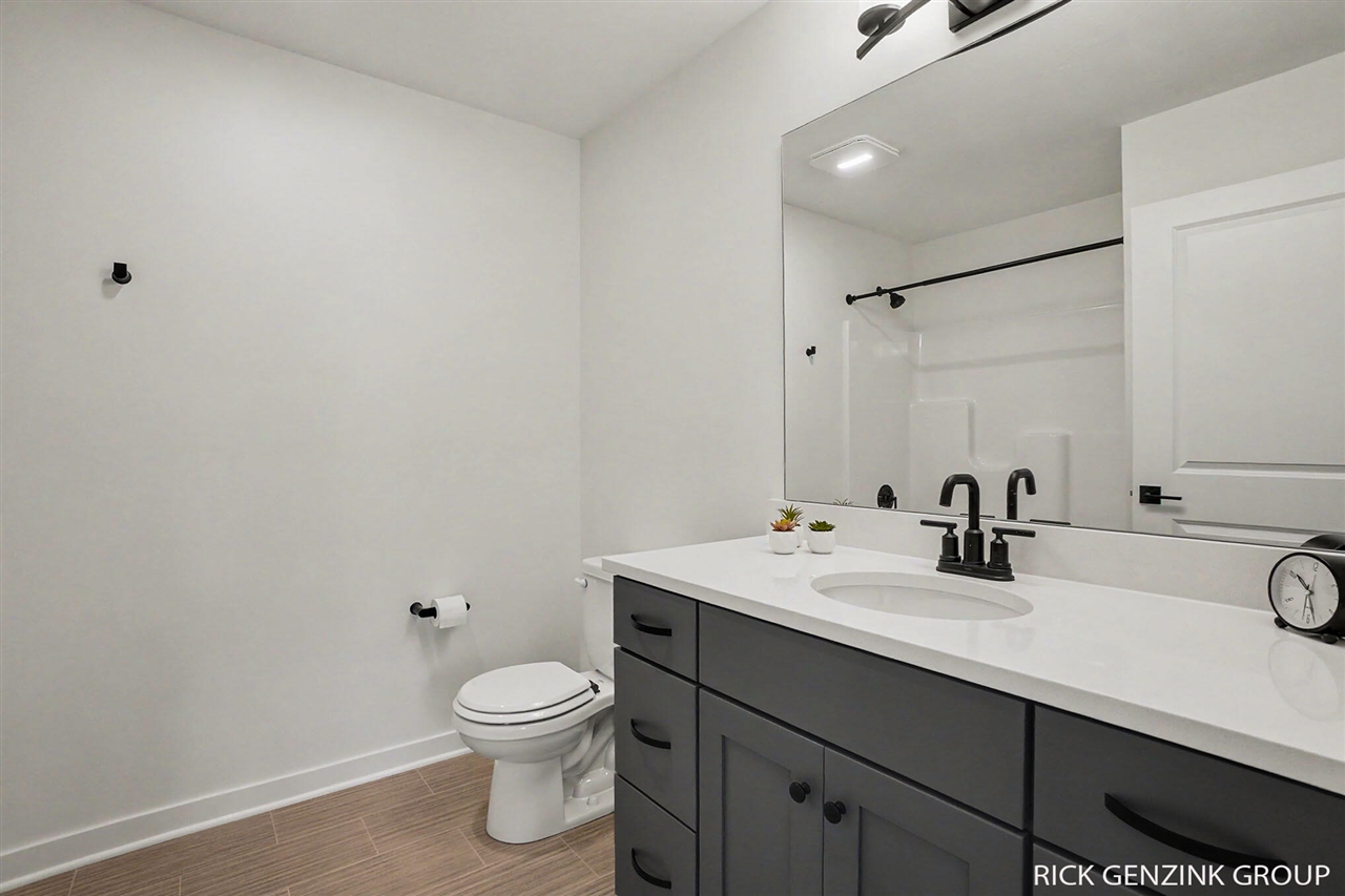1993 N Shorewood Lane, Holland, MI, 49423