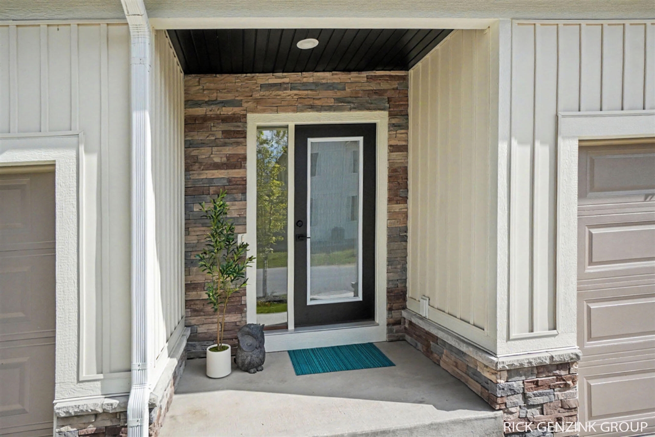 1993 N Shorewood Lane, Holland, MI, 49423