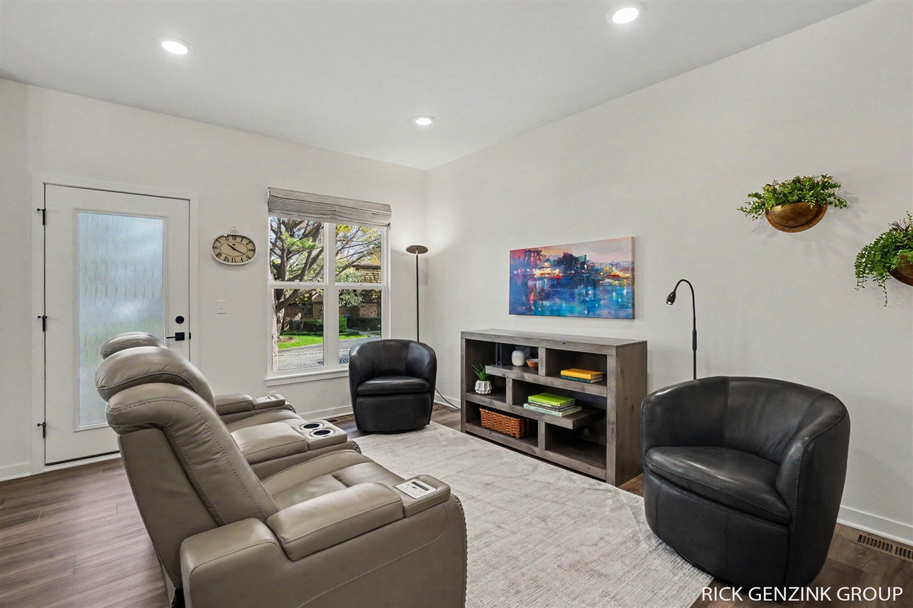 1993 N Shorewood Lane, Holland, MI, 49423
