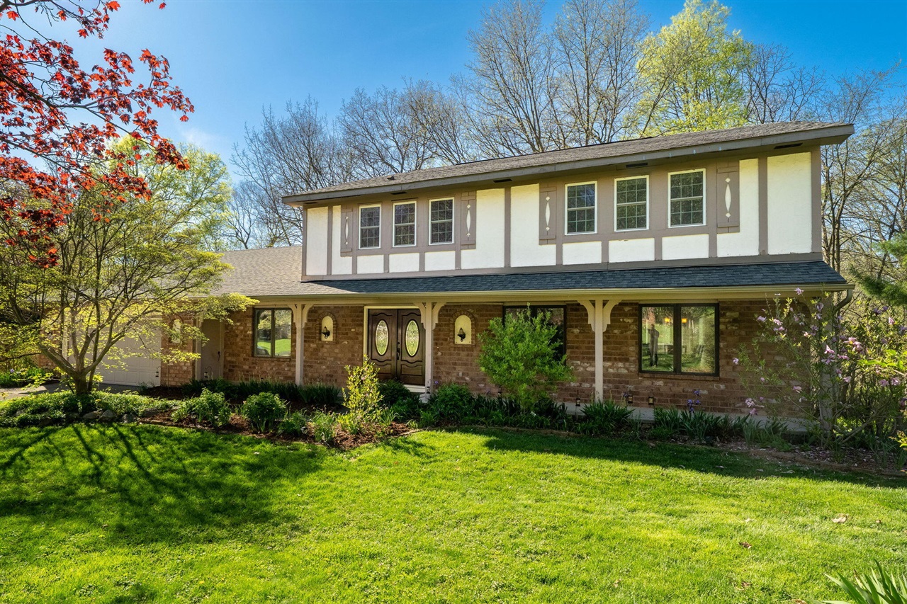 2551 Riveredge Drive, Grand Rapids, MI, 49546-7450