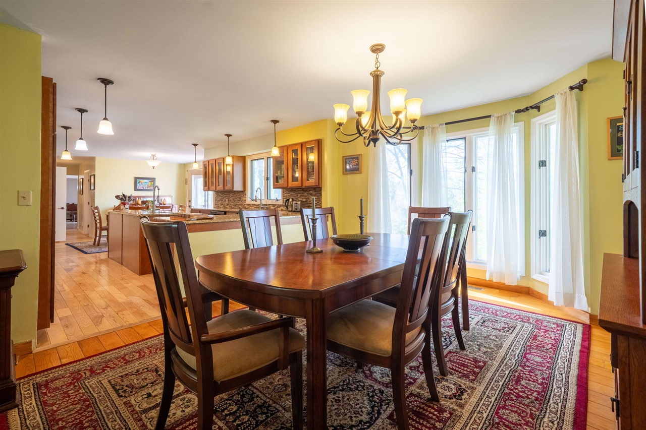 2551 Riveredge Drive, Grand Rapids, MI, 49546-7450